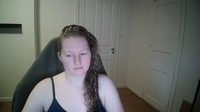 Snapshot of Girlnina-1995 chatting on February 2025 11:49:02 AM Girlnina-1995 online show from February 2025 11:49:02 AM