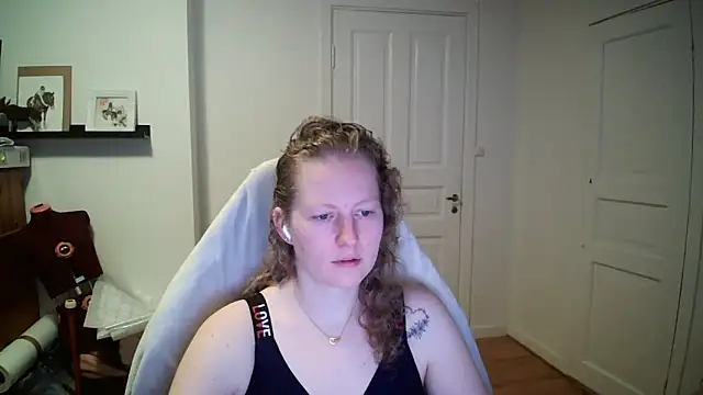 Girlnina-1995 online show from March 2026 07:58:01 AM