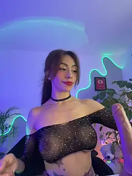 Snapshot of LauPolett chatting on December 2024 02:52:01 AM LauPolett online show from December 2024 02:52:01 AM