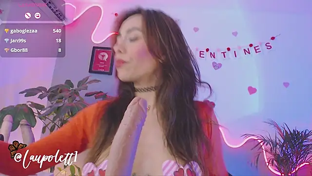 Snapshot of LauPolett chatting on February 2025 04:36:02 AM LauPolett online show from February 2025 04:36:02 AM