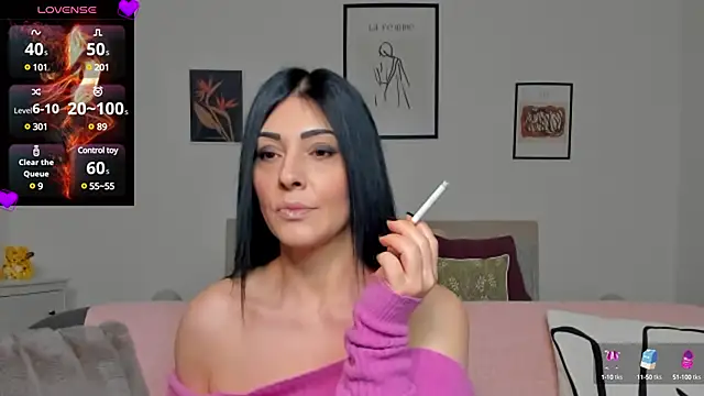 Snapshot of AryaSummersReal chatting on February 2025 08:18:01 AM AryaSummersReal online show from February 2025 08:18:01 AM