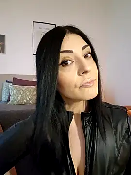 Snapshot of AryaSummersReal chatting on February 2025 08:17:01 AM AryaSummersReal online show from February 2025 08:17:01 AM