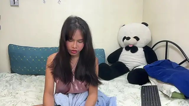 Snapshot of rihanna22 chatting on November 2025 04:33:01 PM rihanna22 online show from November 2025 04:33:01 PM