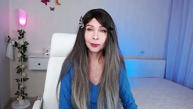 wendifoste online show from December 2024 07:00:02 PM