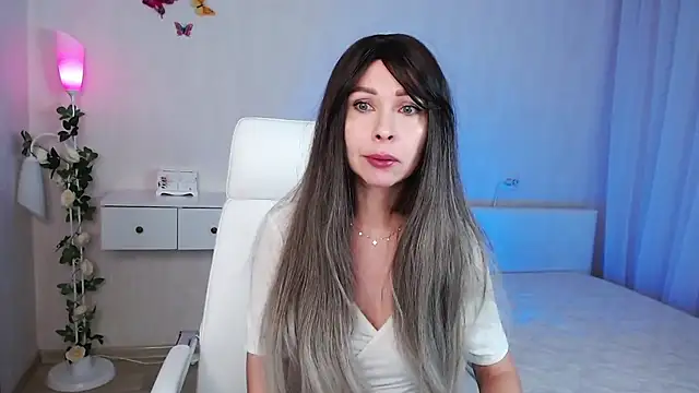 wendifoste online show from December 2024 07:26:02 PM