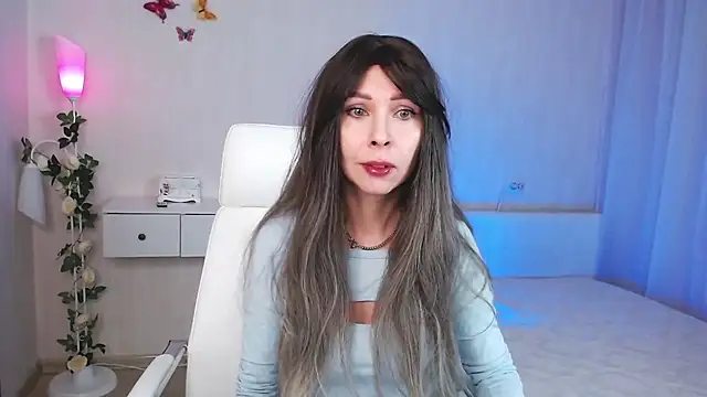 wendifoste online show from December 2024 06:20:02 PM