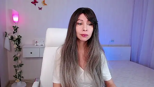 wendifoste online show from December 2024 06:24:02 PM