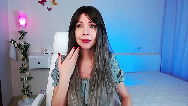 wendifoste online show from January 2025 09:28:01 PM