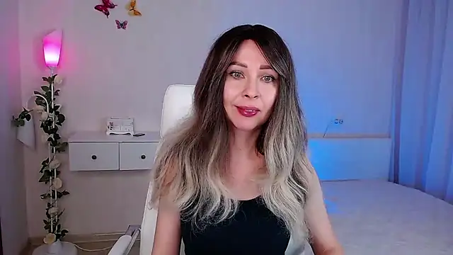 wendifoste online show from March 2025 08:29:02 PM