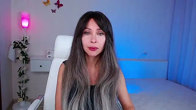 wendifoste online show from October 2025 06:04:01 PM