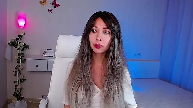 wendifoste online show from October 2025 05:47:01 PM