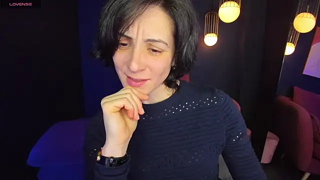 Snapshot of LorenDaze chatting on December 2024 02:05:02 PM LorenDaze online show from December 2024 02:05:02 PM