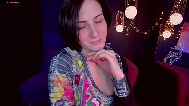 Snapshot of LorenDaze chatting on December 2024 02:10:01 PM LorenDaze online show from December 2024 02:10:01 PM