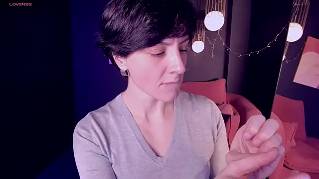 Snapshot of LorenDaze chatting on January 2025 03:02:01 PM LorenDaze online show from January 2025 03:02:01 PM