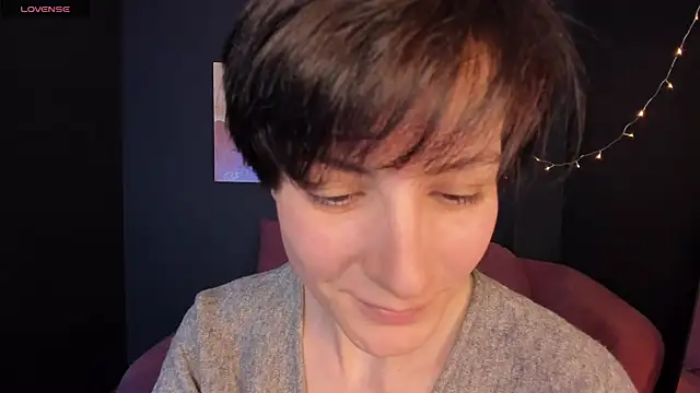 Snapshot of LorenDaze chatting on February 2025 02:10:01 PM LorenDaze online show from February 2025 02:10:01 PM