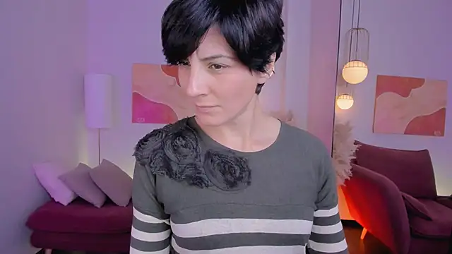 Snapshot of LorenDaze chatting on October 2025 02:29:01 PM LorenDaze online show from October 2025 02:29:01 PM