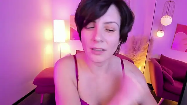 Snapshot of LorenDaze chatting on December 2025 07:53:02 PM LorenDaze online show from December 2025 07:53:02 PM