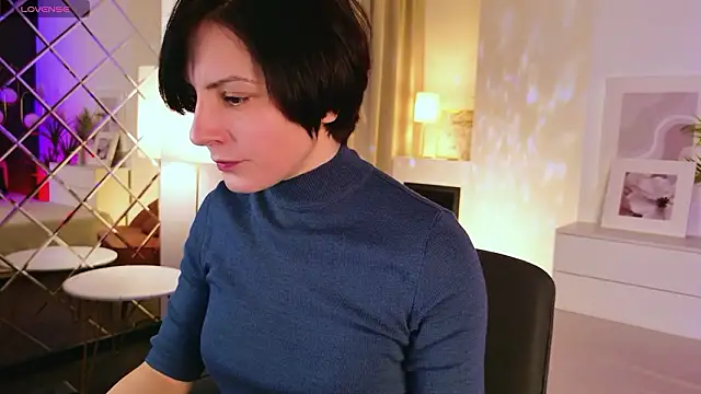 Snapshot of LorenDaze chatting on February 2026 07:49:01 AM LorenDaze online show from February 2026 07:49:01 AM