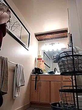 eatmeplease44 online show from September 2025 12:55:01 AM