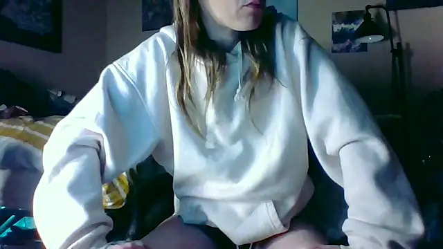 Snapshot of eatmeplease44 chatting on March 2026 04:55:01 PM eatmeplease44 online show from March 2026 04:55:01 PM