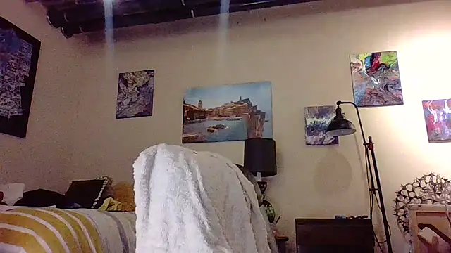 Snapshot of eatmeplease44 chatting on March 2026 05:34:01 AM eatmeplease44 online show from March 2026 05:34:01 AM