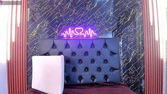 Tamara-evans online show from September 2025 05:46:01 PM