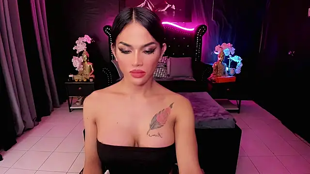 Snapshot of MsHannaSaint chatting on January 2025 03:43:01 AM MsHannaSaint online show from January 2025 03:43:01 AM