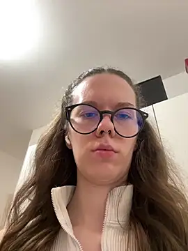 DivineBite online show from October 2025 05:43:01 PM