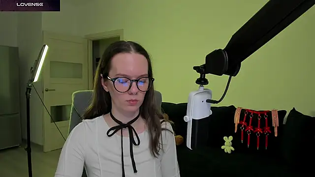 DivineBite online show from February 2026 05:56:01 PM