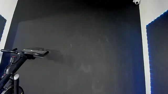 liagirl cute online show from December 2024 11:00:01 AM