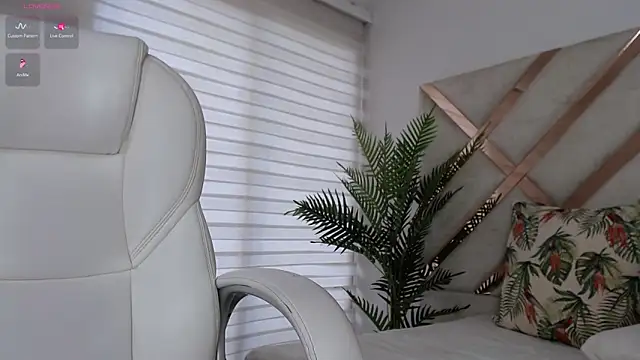 Snapshot of kimara_lion chatting on January 2025 12:40:01 PM kimara lion online show from January 2025 12:40:01 PM