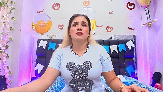  carolina fox online show from September 2025 03:09:02 AM