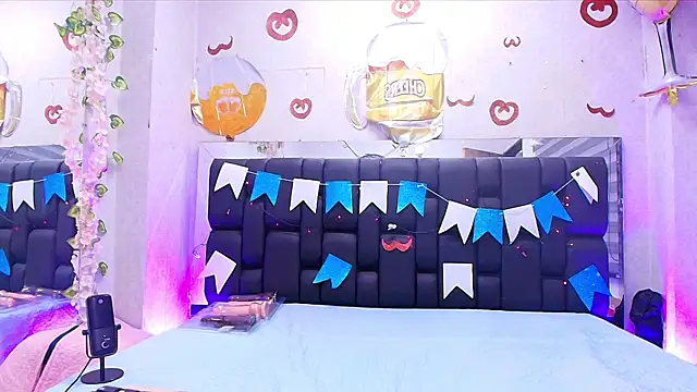  carolina fox online show from September 2025 03:11:01 AM