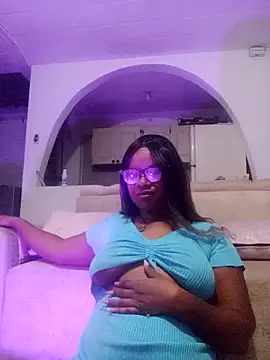 EmilyyRosee  online show from April 2026 07:25:02 AM