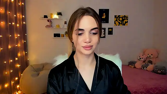 Snapshot of aPieceOfJoy chatting on December 2024 11:45:01 PM aPieceOfJoy online show from December 2024 11:45:01 PM