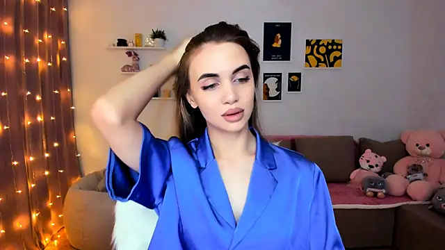 Snapshot of aPieceOfJoy chatting on December 2024 09:06:01 PM aPieceOfJoy online show from December 2024 09:06:01 PM