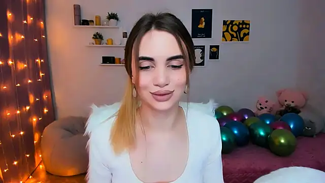 Snapshot of aPieceOfJoy chatting on February 2025 01:19:01 AM aPieceOfJoy online show from February 2025 01:19:01 AM