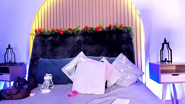 Karlagonzales  online show from February 2025 12:40:02 AM