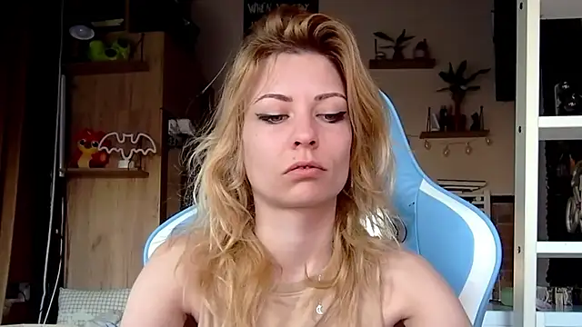 Snapshot of karo123421 chatting on March 2026 04:51:01 AM karo123421 online show from March 2026 04:51:01 AM