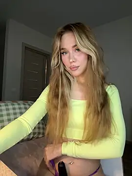 Snapshot of xDinnax chatting on December 2024 07:51:01 PM xDinnax online show from December 2024 07:51:01 PM