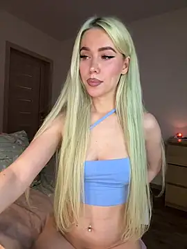 Snapshot of xDinnax chatting on January 2025 05:42:02 PM xDinnax online show from January 2025 05:42:02 PM