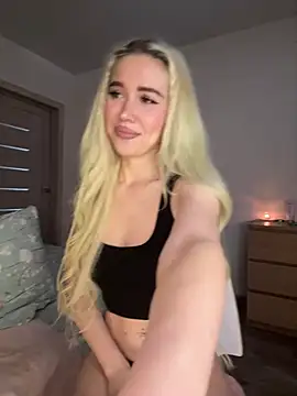 Snapshot of xDinnax chatting on February 2025 07:15:02 AM xDinnax online show from February 2025 07:15:02 AM