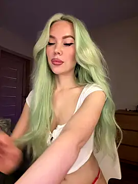 Snapshot of xDinnax chatting on September 2025 04:32:02 PM xDinnax online show from September 2025 04:32:02 PM