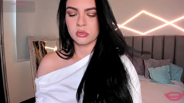 Veronicalanx1 online show from May 2026 11:48:02 AM