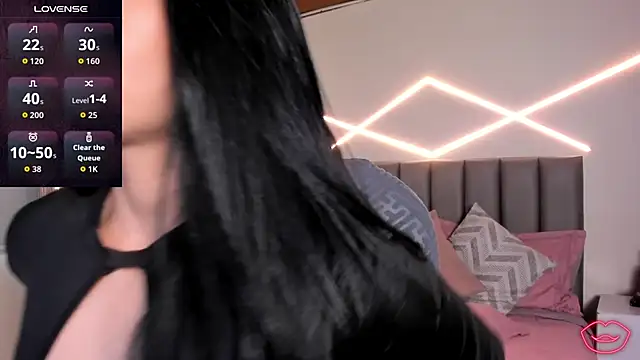 Veronicalanx1 online show from May 2026 11:40:02 AM