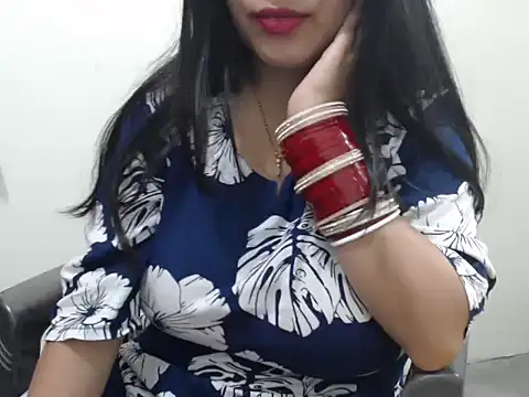 HOT CHILLY online show from May 2026 09:17:02 AM