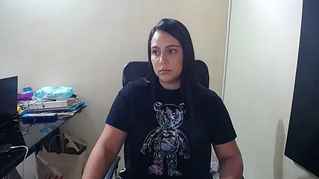 Snapshot of kendall_52 chatting on February 2025 02:06:02 PM kendall 52 online show from February 2025 02:06:02 PM