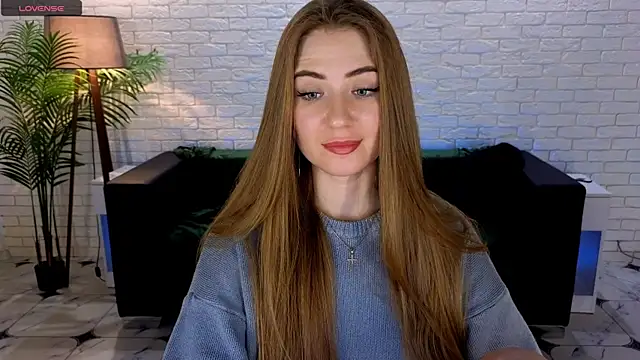 Snapshot of Adelyna_Bird chatting on March 2025 07:15:01 AM Adelyna Bird online show from March 2025 07:15:01 AM