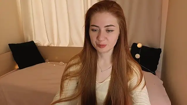 Snapshot of Adelyna_Bird chatting on December 2025 07:37:01 AM Adelyna Bird online show from December 2025 07:37:01 AM