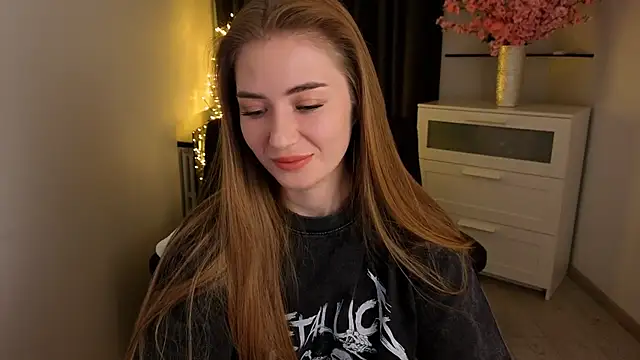 Snapshot of Adelyna_Bird chatting on February 2026 07:51:02 AM Adelyna Bird online show from February 2026 07:51:02 AM